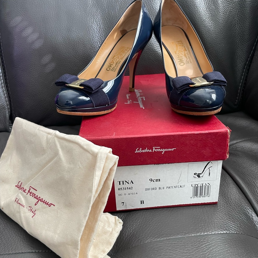 Salvatore Ferragamo navy Patent Heels with Bow